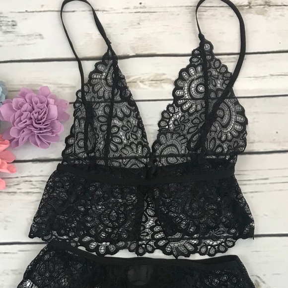 Sexy Lingerie Lace Bralette & Panty Set - Picture 12 of 16